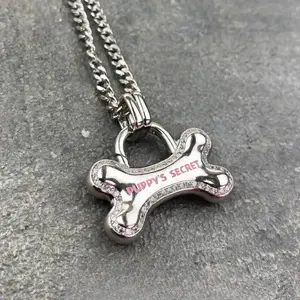 Halloween Gothic bone lock style spicy girl sweet cool niche high-sensitivity necklace Cuban chain Cuban chain design