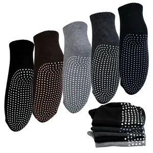 5 pairs Non Slip Yoga Socks Unisex Grip Socks for Men Women Pilates Grip Socks for Yoga Home Workout Barre Pilates Hospital