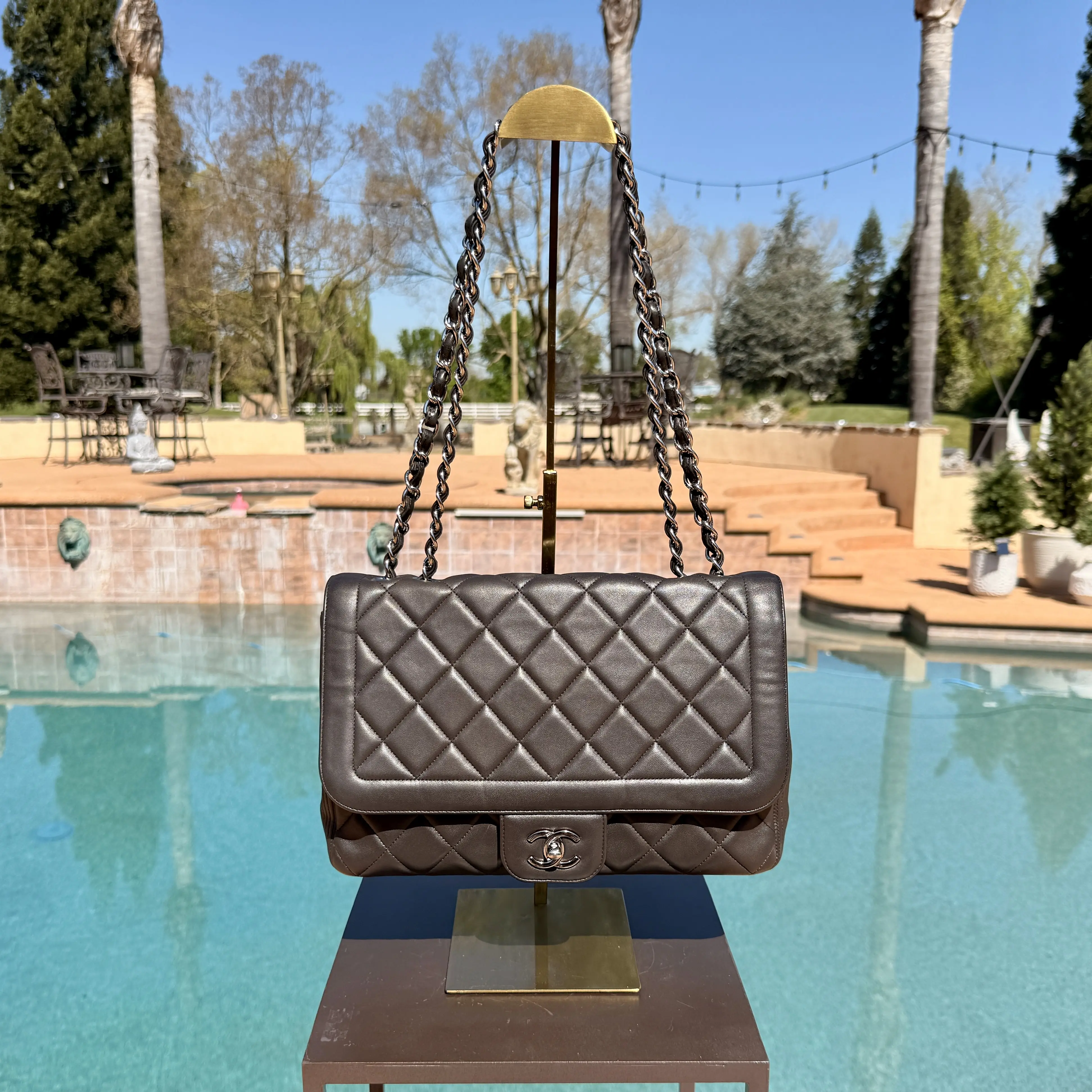 Pre-owned CHANEL Lambskin Shoulder Bags Crossbody Black and Silver Limited Edition Jumbo