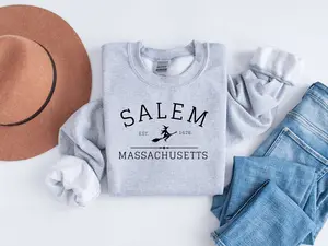 Salem Massachusetts - Crewneck Halloween Sweatshirt -  Hocus Pocus sweatshirt
