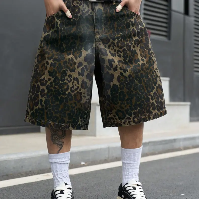 Men's Retro Leopard Print Denim Jean Shorts, Summer Streetwear Loose-Fit Wide-Leg Shorts, Trendy Relaxed Fashion Style Streetwear Bottom, Loose Casual Fashion