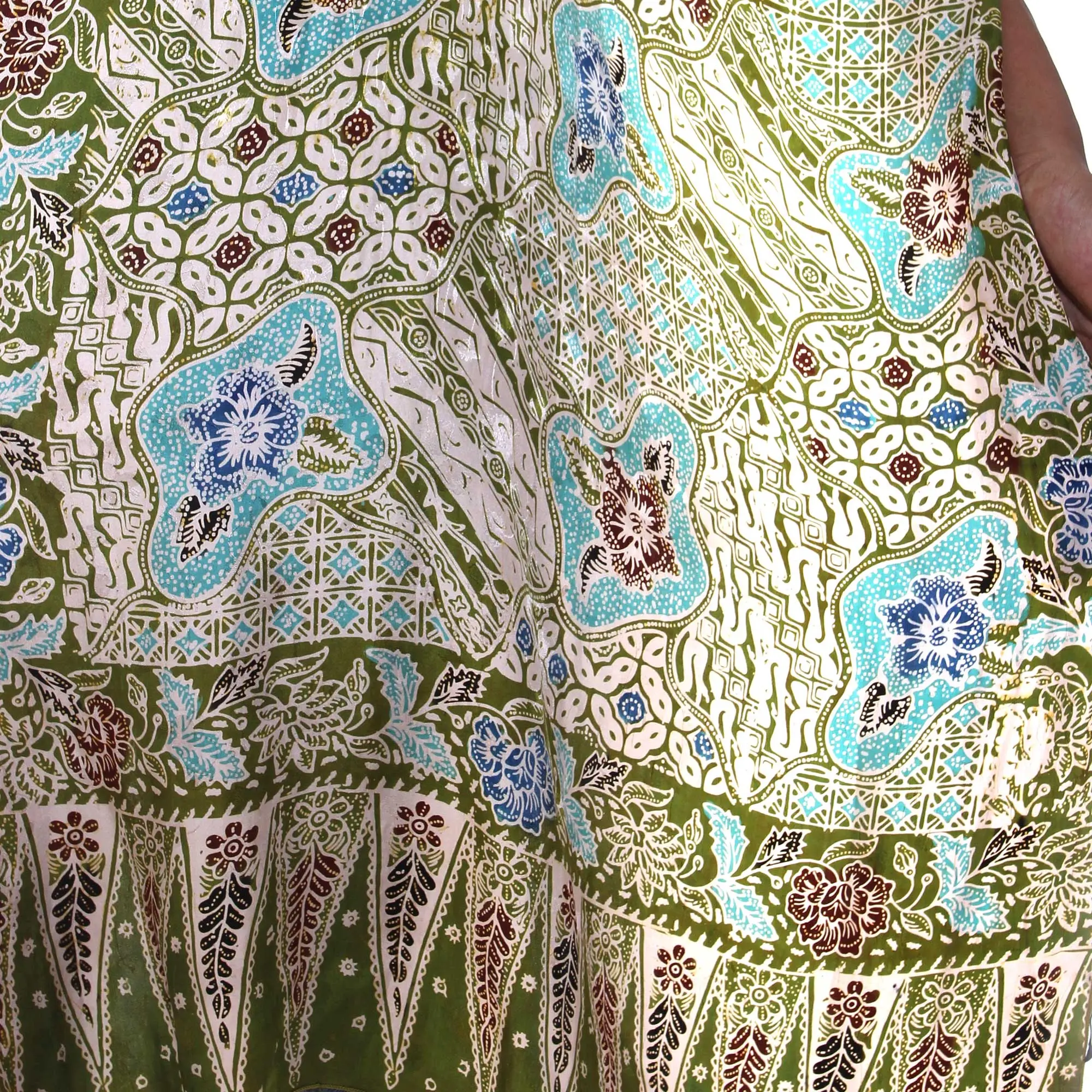 NOVICA Artisan Handmade Silk Batik Shawl | Indonesian Women's Accessories | Green Multicolor Floral Pattern | 'Lavish Java'