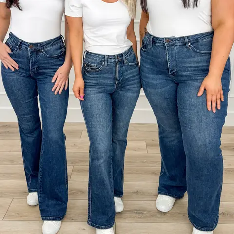 Judy Blue Women's High-Waist Tummy Control Bootcut Curve Jeans - Plus Size Smooth Bottom Style, Stretchy Cotton-Spandex-Elastane Denim, Dark Wash, 18W, Short/Regular/Long Inseams, Pockets, Embroidered Fitted Everyday Pants