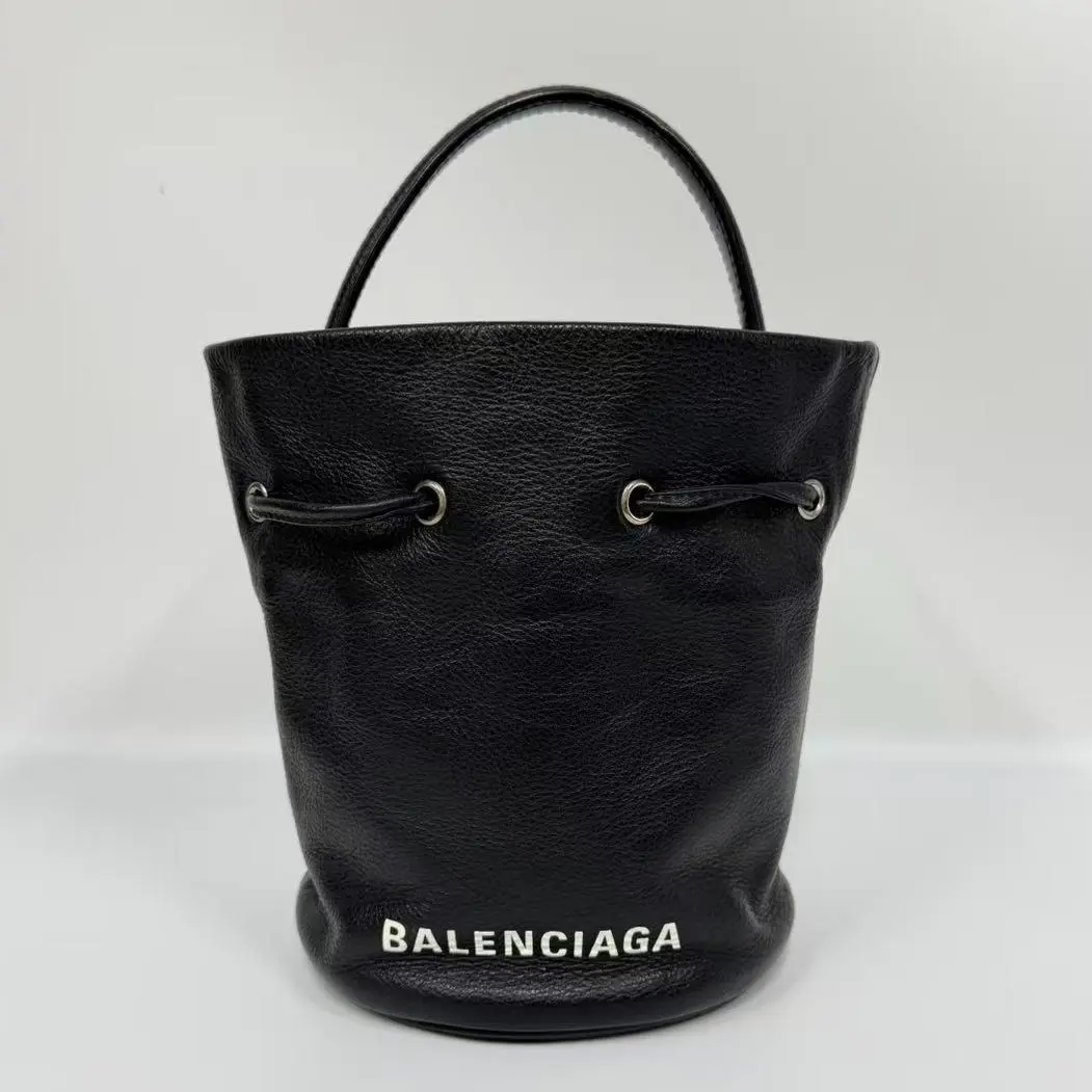 Pre-owned Balenciaga Black Calfskin Bucket Bag（SZ 11092）