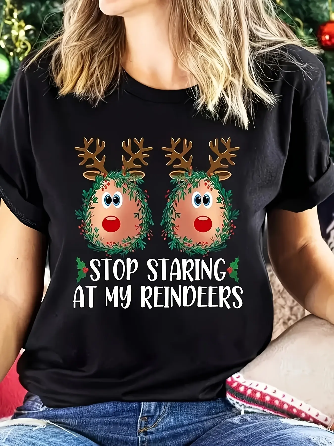 Women'S Festive Reindeer Graphic Tee, 100 Polyeste unisex soft cotton short sleeve t shirt, vintage graphic casual tee for men women teens, perfect birthday holiday gift for camping travel gym daily street  wear