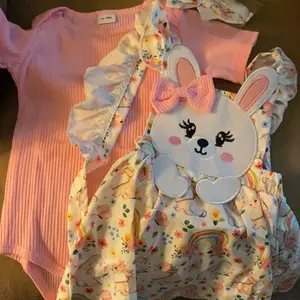 Baby Girl Romper Outfit Set Ribbed Short Sleeve Romper Suspender Skirt with Applique Bib and Headband 3 Piece,Easter Bunny Set