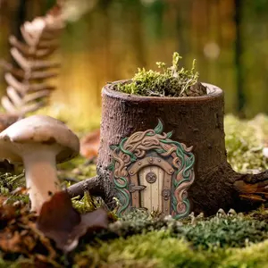 Wooden Tree Stump Design Decoration, Mini Fairy Tale Door Design Wooden Decoration, Suitable for DIY Miniature House Decoration