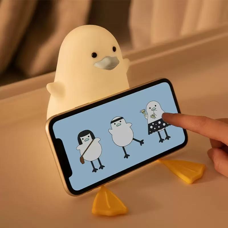 Yellow-billed duck night light, fun little yellow gull flapping lamp, phone stand, rechargeable night light, for bedroom and living room, fun home decoration, suitable for birthday and Easter gifts