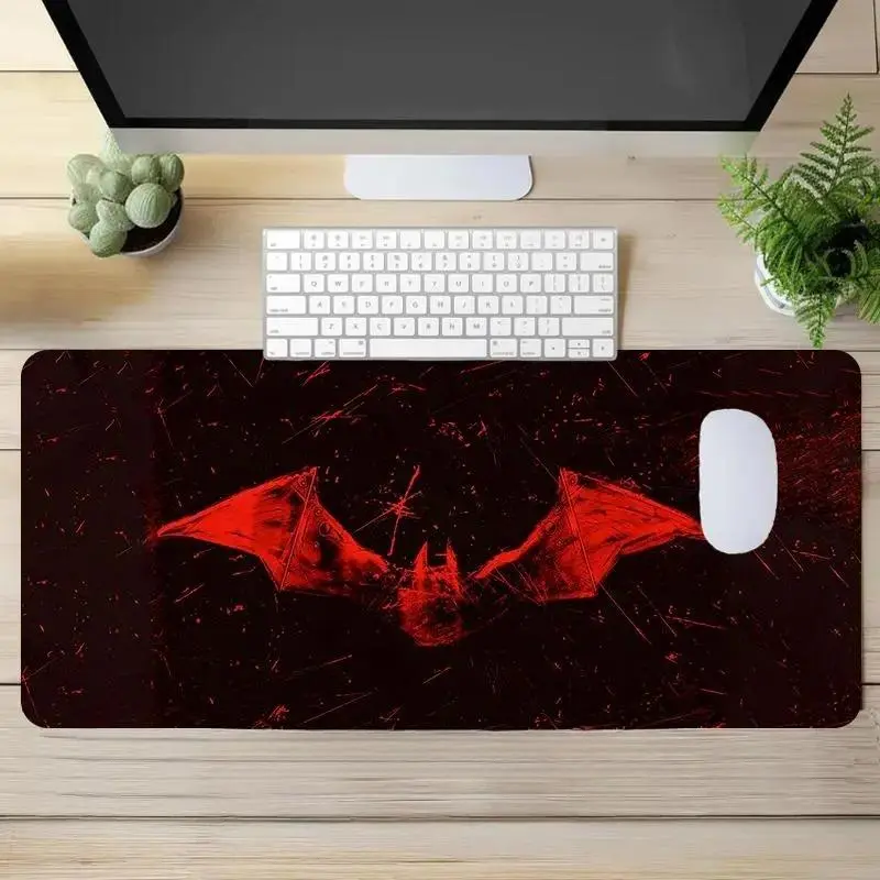 Abstract Red Bat Wing Desk Mat Large Gaming Mouse Pad, Dark Aesthetic Splatter Paint Extended Keyboard Pad, Non-Slip Rubber Base Table Protector for Gamer Setup