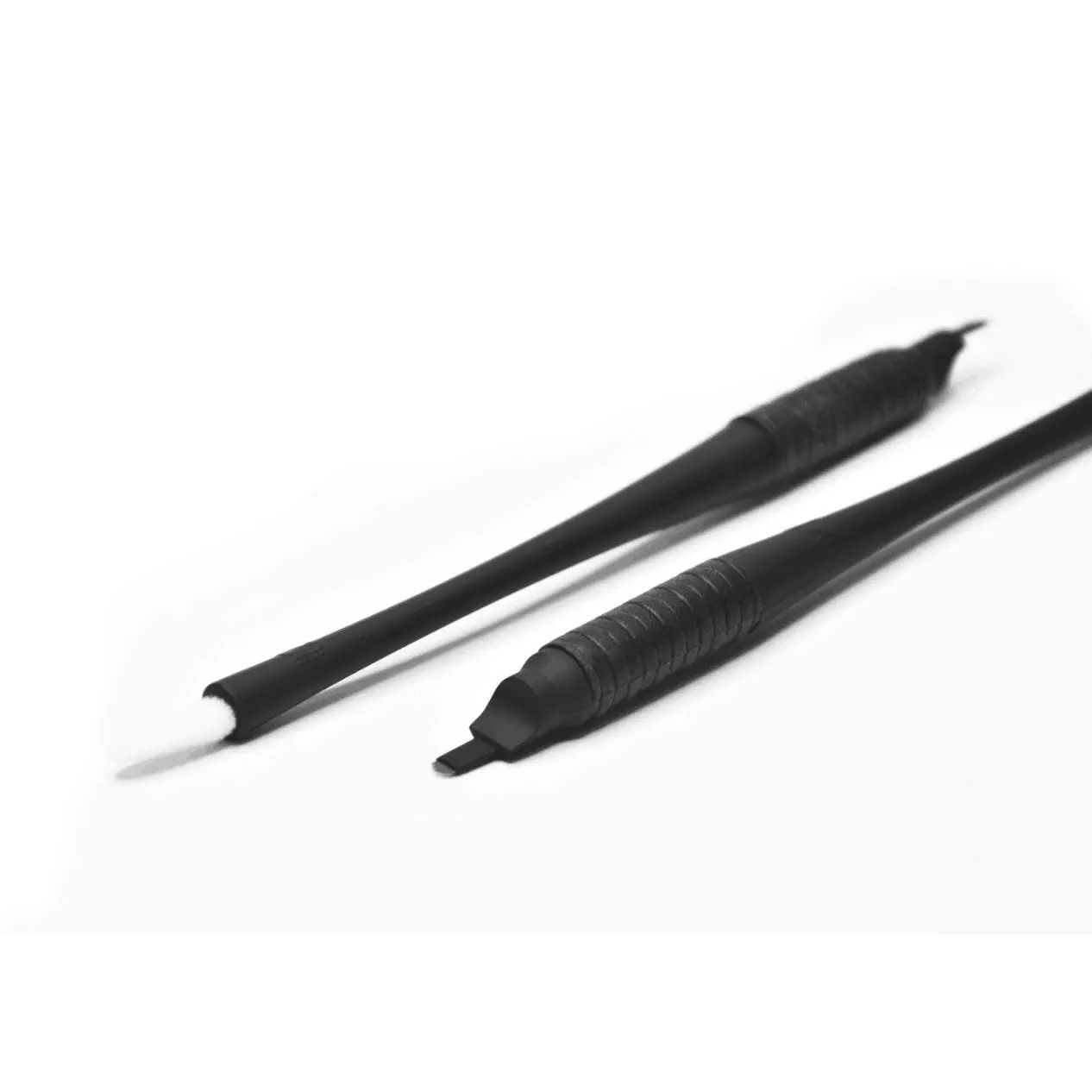 Mellie's Signature Microblading Eyebrow Pen (Pack of 10) - Disposable Microblading Pen with Sterilized Blade, Comfortable Rubber Grip and Pigment Sponge for Flawless Bro (U18 .20mm, Black)
