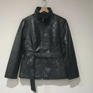 Women’s Black Belted Faux Leather Jacket – Chic Long-Sleeve Outerwear with Waist Tie | Stylish Casual Layer for Fall & Winter | Sizes XS–XL