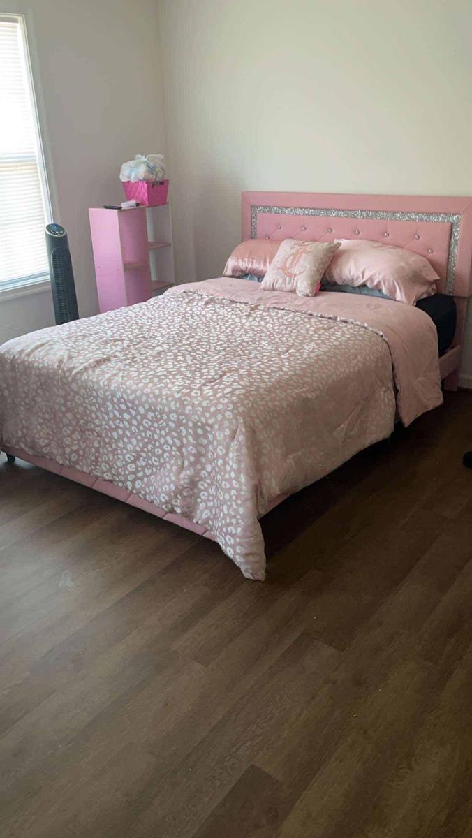 Item: Queen Size Pink