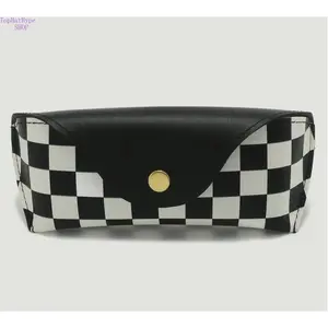 2026 Trendy Checkerboard Sunglasses Case, Leather Anti-Pressure Eyeglasses Holder, Portable Soft Glasses Storage Bag for Men & Women, Minimalist Protective Organizer for Daily Travel & Outdoor Use