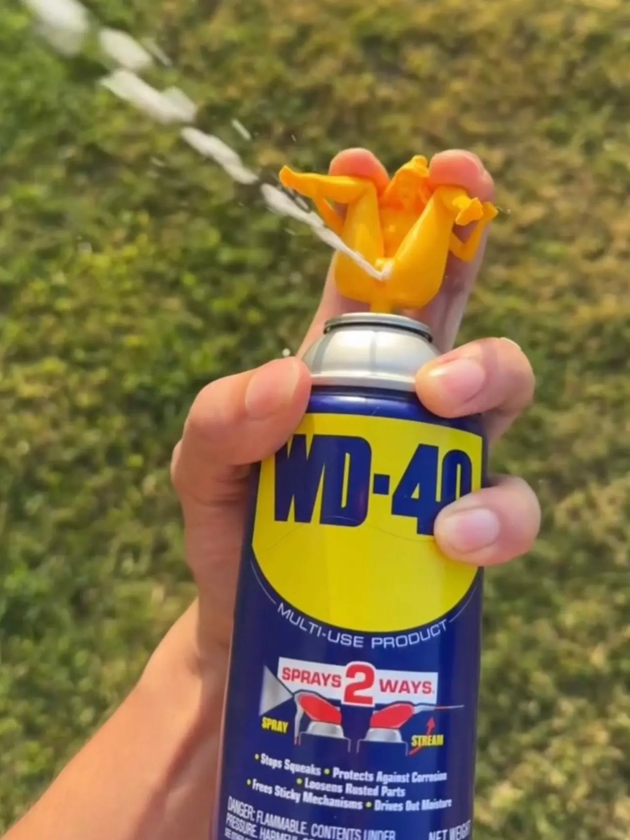 WD Squirter Spray Tip (Fits WD-40 & Standard Cans) WD Squirter Spray Tip (Fits WD-40 & Standard Cans)