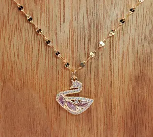 Elegant Swan Pendant Necklace: A Radiant Gift for Her- A Stylish Statement Piece