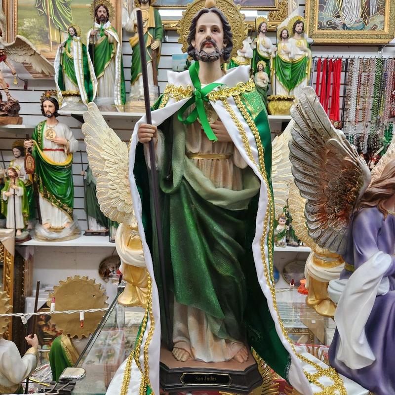 San Judas 20" Inches Tall CON CAPA (6 Estilos para Escojer)  Brand New Statue with Green and Gold Accents Religious Decor Ornaments St Jude Thaddeus With Cape Santo de los Casos Imposibles