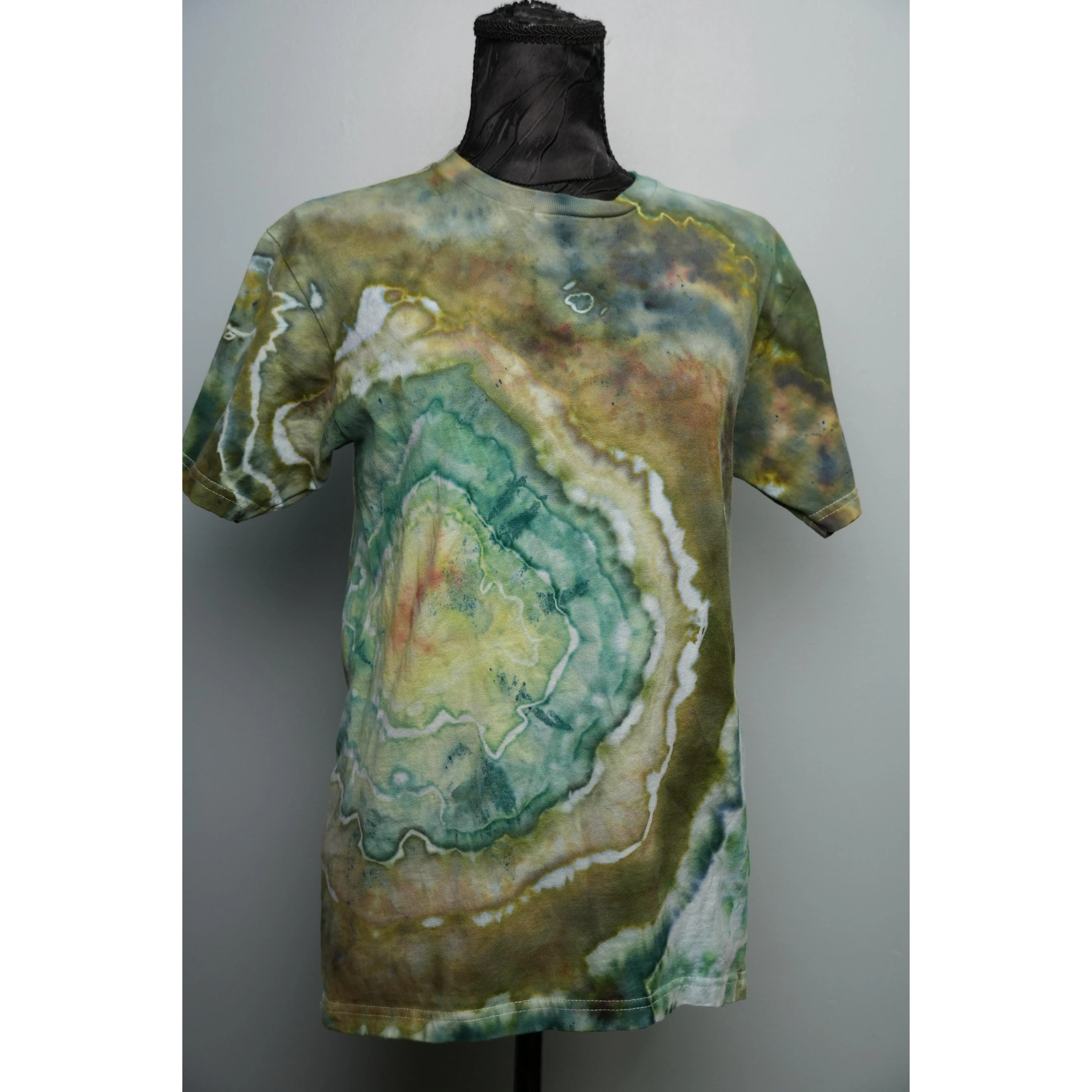 Women's Emerald Geode Tie-Dye T-Shirt, Casual Tops for Daily Wear