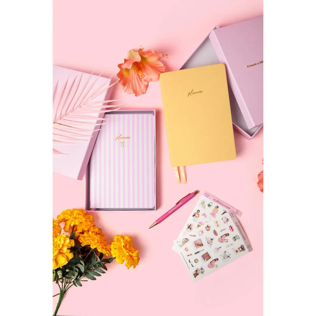 Undated Weekly Planner & Creative Journal | A5 Linen Planner with Dot Grid Pages
