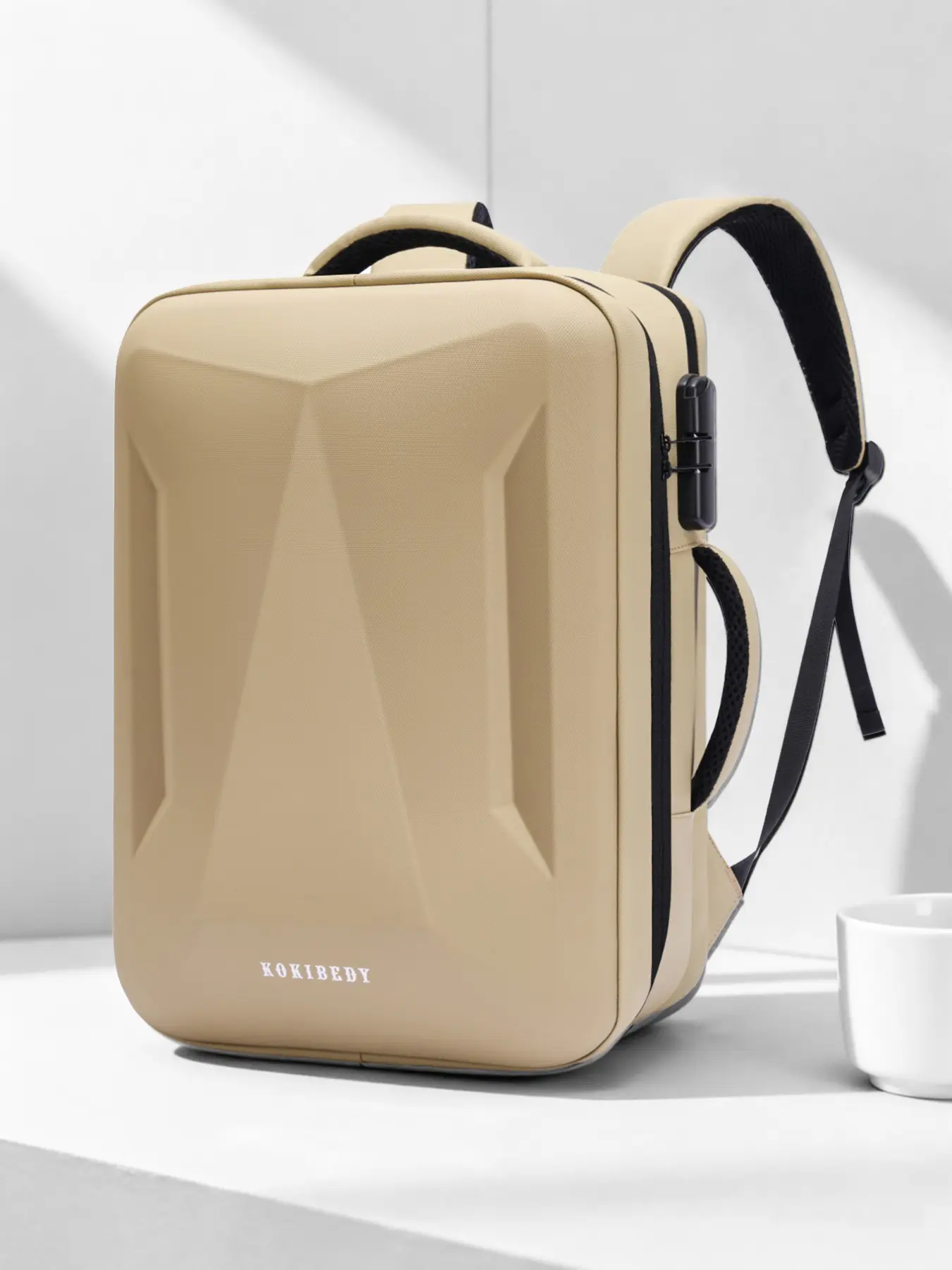Waterproof Laptop Backpack with Password Lock, Large Capacity Fashion Shoulder Bag, Durable Hard Shell Design, Ideal for Students, Lightweight Laptop Backpack, Waterproof Computer Bag