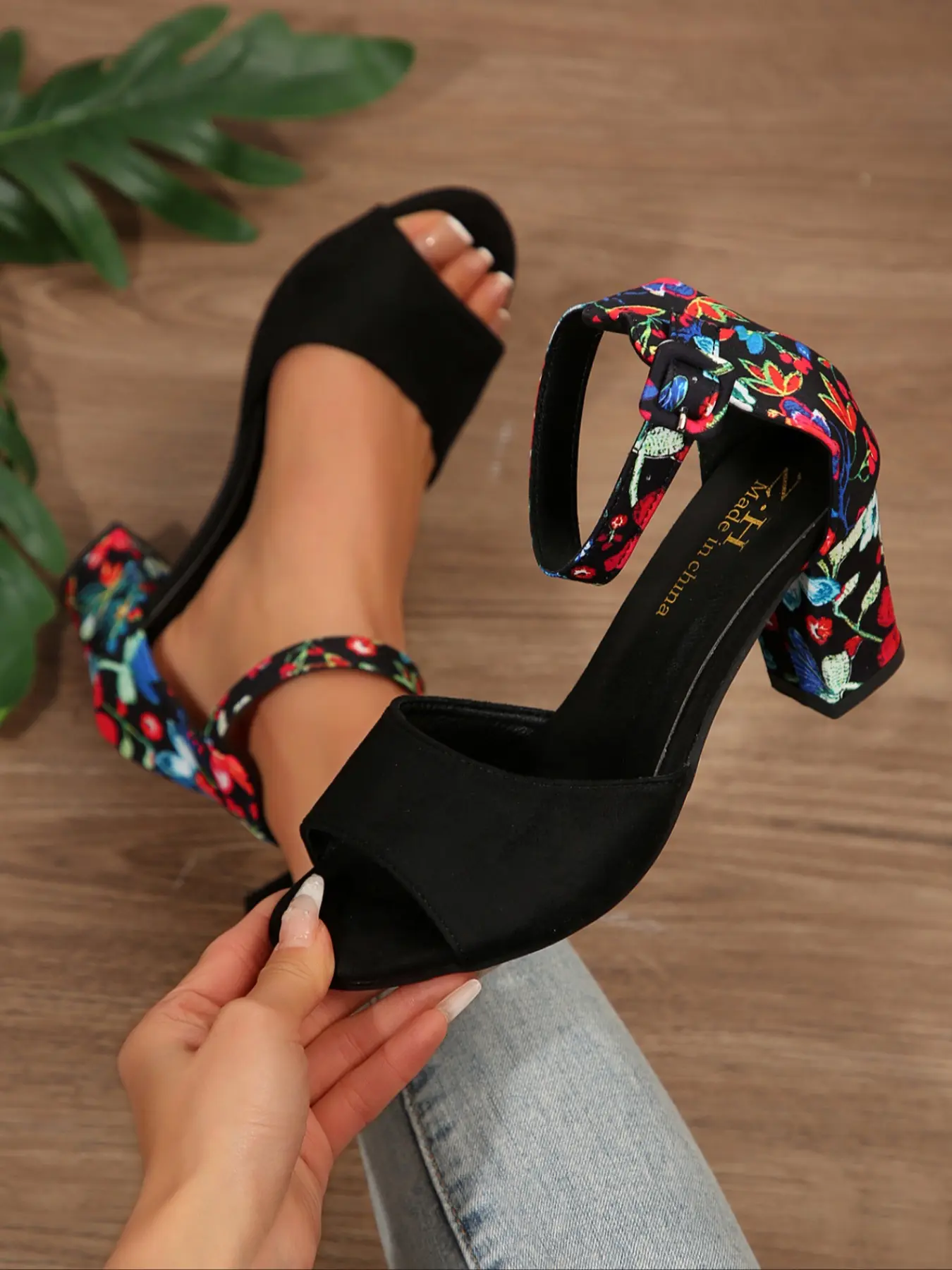 Women's New Buckle High Heel Sandals, Summer Versatile Fish Mouth Open Toe Chunky Heels, Fashion Sexy Floral Color High Heels, Floral Print Sandals, Buckle Design Sandals, Floral Pattern Sandals