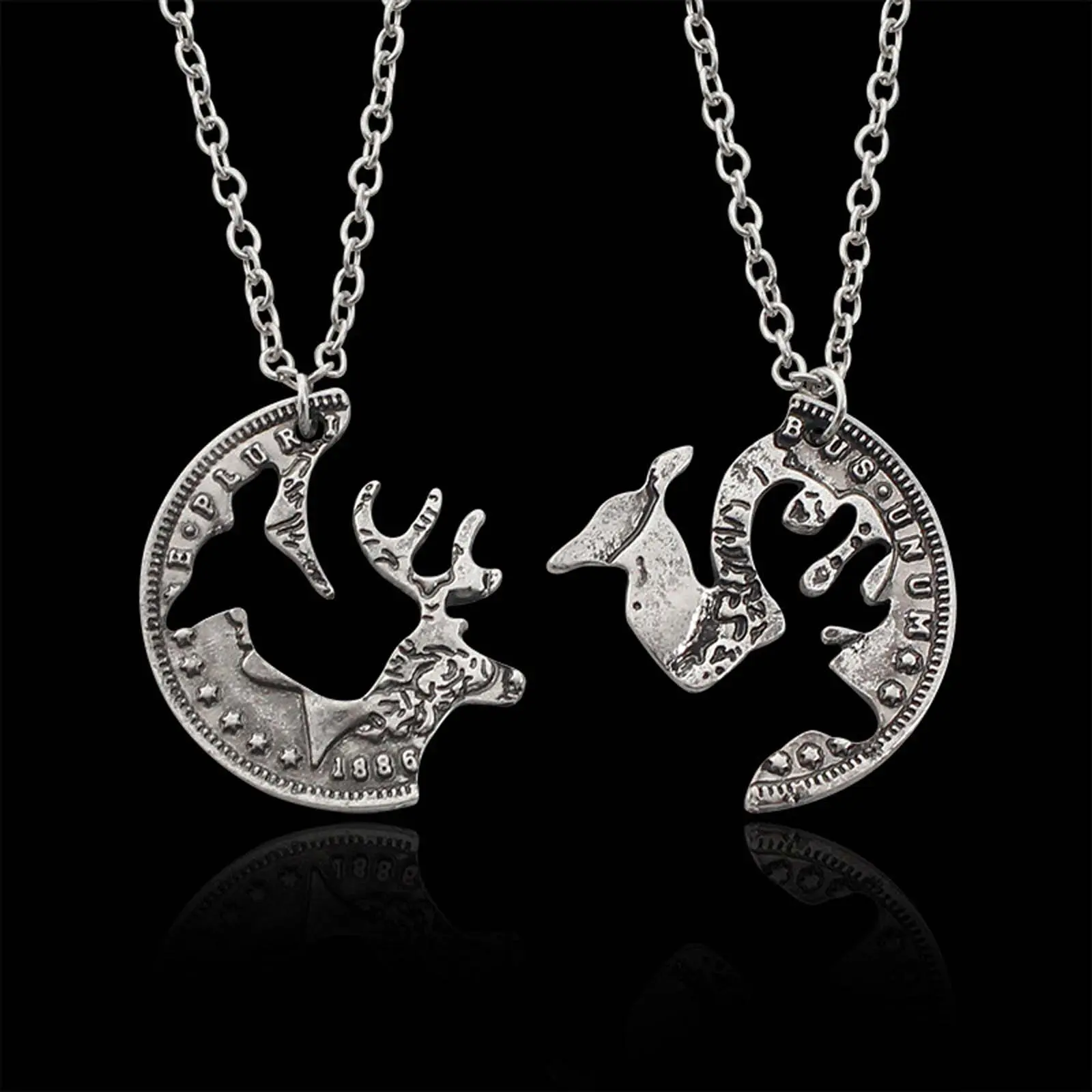 2Pcs One Deer With You Couple Necklace Student Trend Hip Hop Two-in-one Necklace Gift Suitable for Party