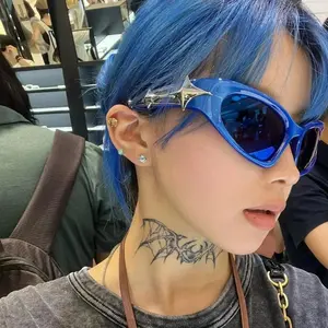 Y2K Fashion Punk Sports Sunglasses for Men and Women Vintage UV400 Goggle Eyewear LED Glowing Pumpkin Skull Party Rings The Way of Water Cosplay Bodysuit
