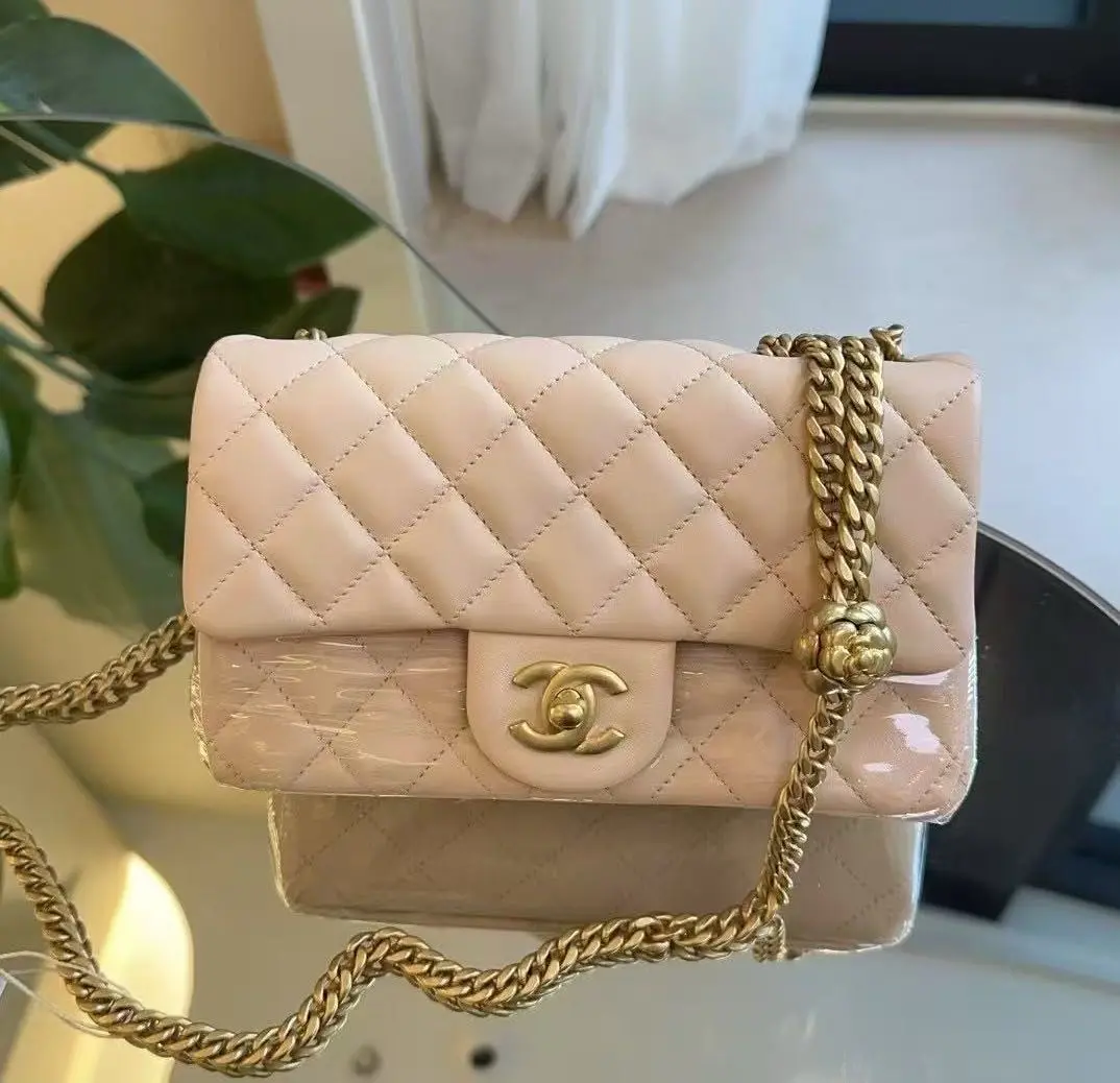 Pre-owned CHANEL Premium Lambskin Leather Shoulder Bags Mini Classic Flap Bag in timeless beige lambskin（12953320）