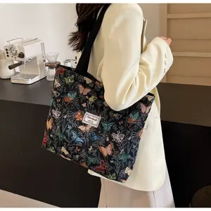 Large Capacity Floral Tote Bag for Women Stylish Butterfly & Floral Print Polyester Shoulder Bag with Elegant Design and Durable Material