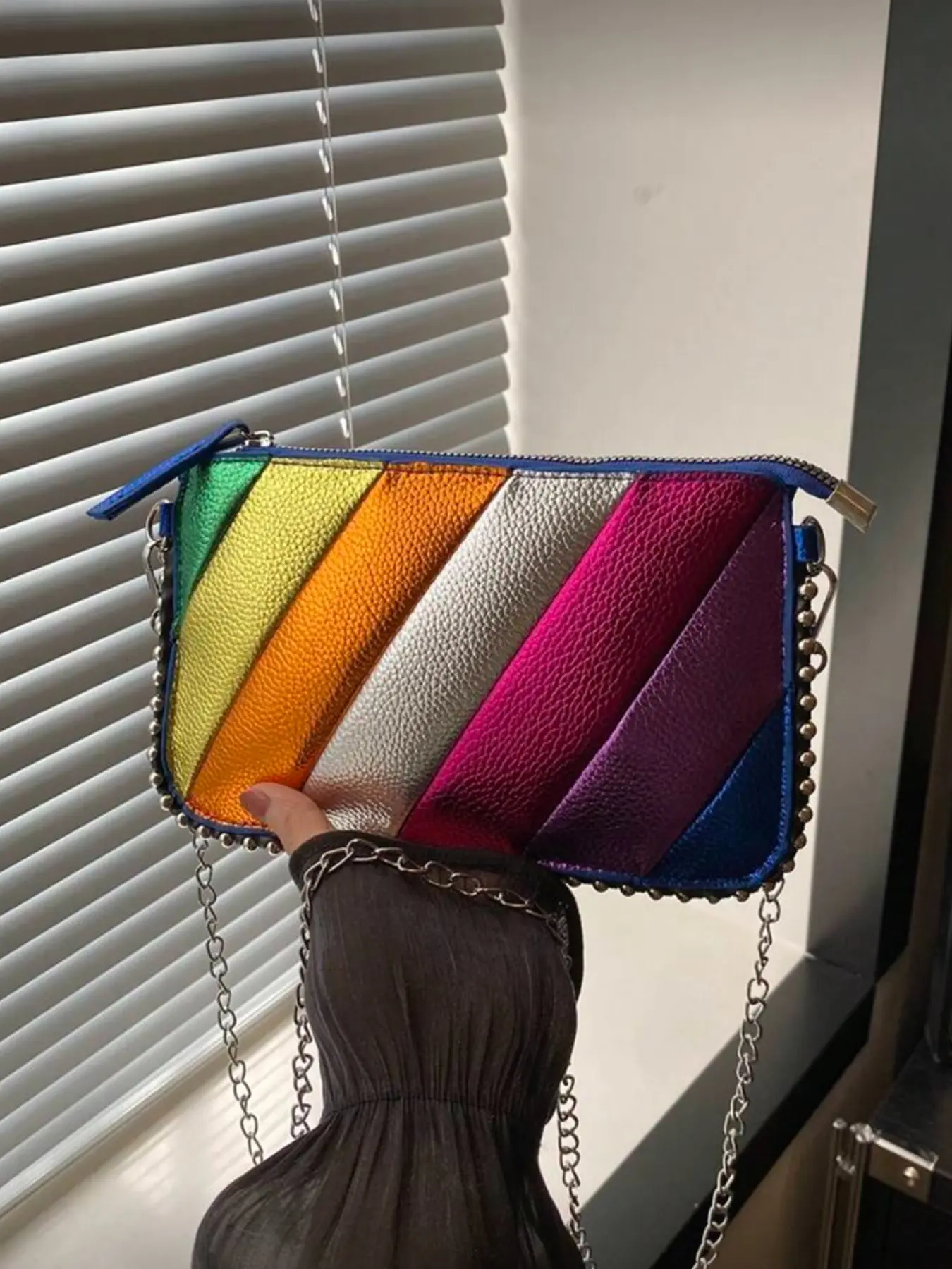 New Retro Fashion Personalized Envelope Bag, Zipper Opening, Compact Lightweight, Minimalist Metal Chain Crossbody Shoulder Bag, Casual All Seasons Use, Fashionable Bag