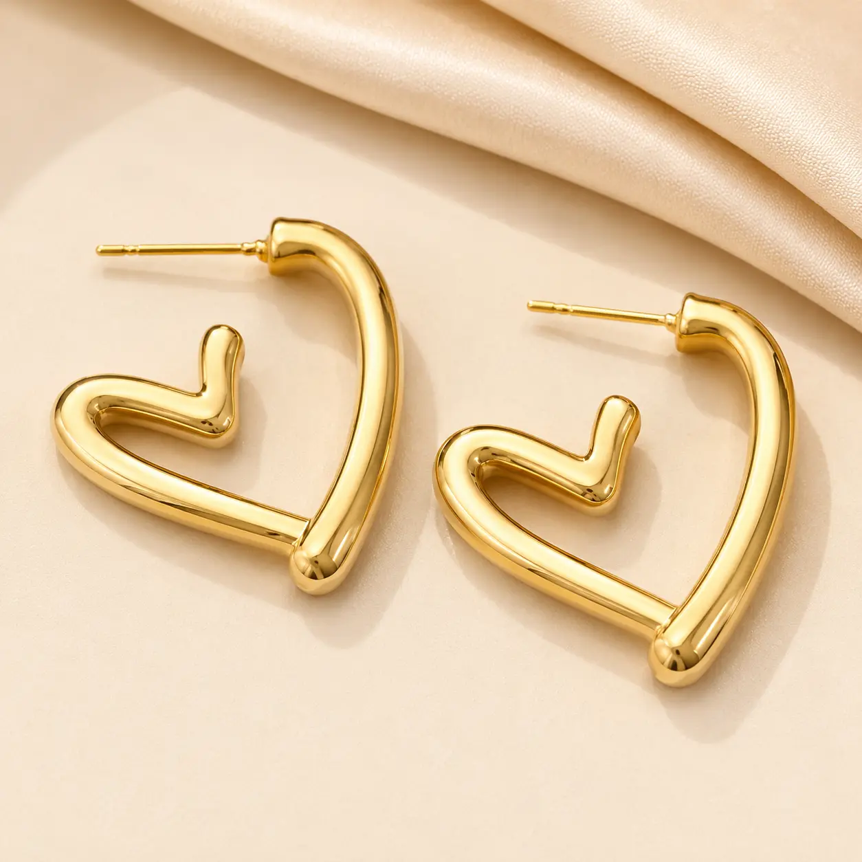 Valentina Heart Earrings