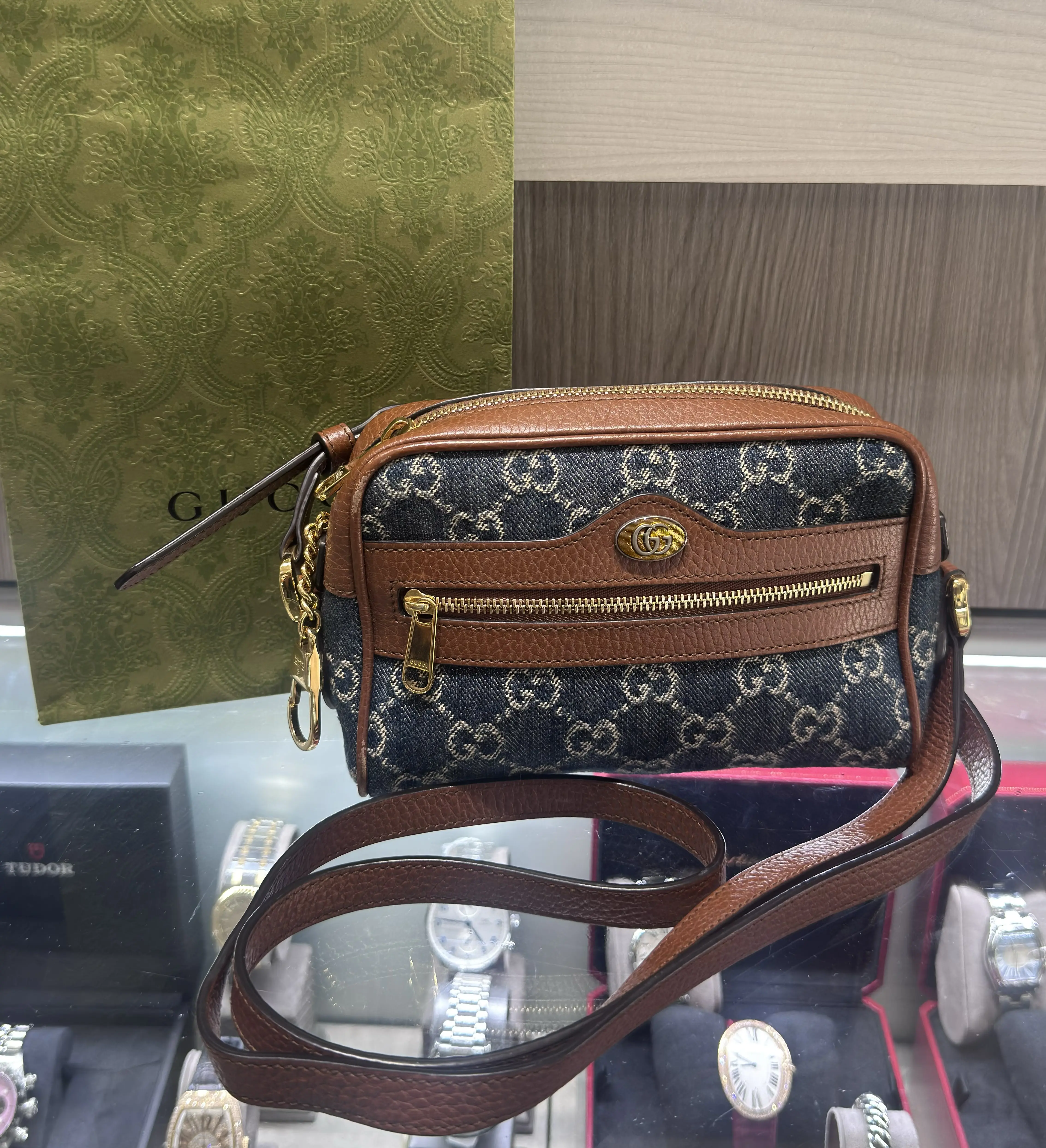 Pre-owned GUCCI denim monogram canvas Crossbody Bags Denim GG Monogram Crossbody Bag (Style #517350)