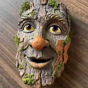 New Tree Face Decorative Hanging Ornament, Mini Cute Garden Outdoor Decoration, Home Décor Item, Fantasy World Theme