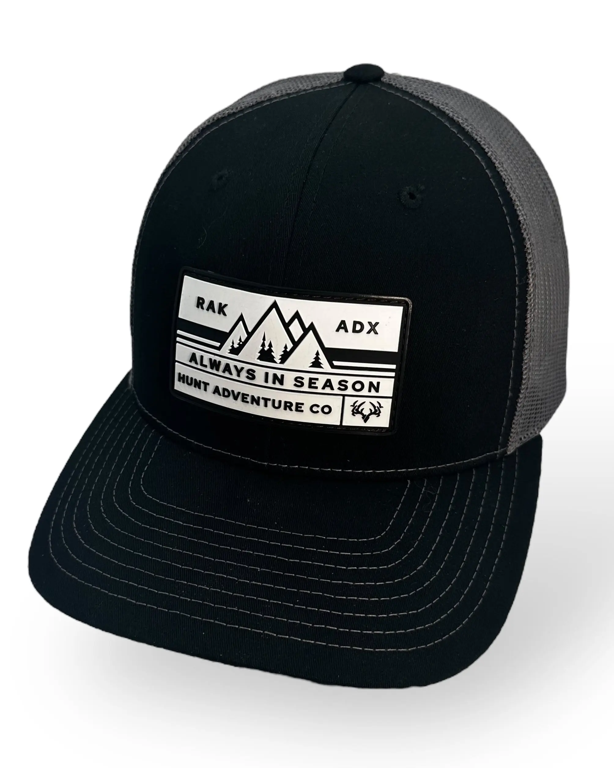 "Hunt Adventr Co" Black/Charcoal Grey Snapback Trucker