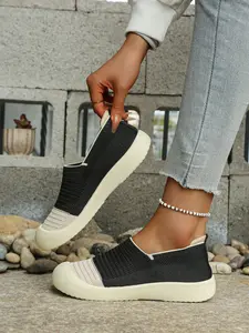 Breathable Mesh Slip-On Women's Shoes, Walking Shoes, Flyknit Craft Soft Sole Anti-Slip Casual Lazy Flat Shoes, Versatile Comfortable Sneakers