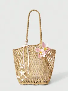Vacation style casual versatile woven tote bag, handmade knot design, decorated with flowers and ribbons, adorned with starfish and shells, wide shoulder straps, large capacity to accommodate personal items