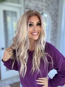 Carkira Lily Brown Wig with Blonde Highlights Ombre Light Brown Root Color 13x4 Lace Front Wigs Synthetic Fiber Hair Pre Plucked Hairline 20Inch Wavy for Women Girls Curly Short Bob