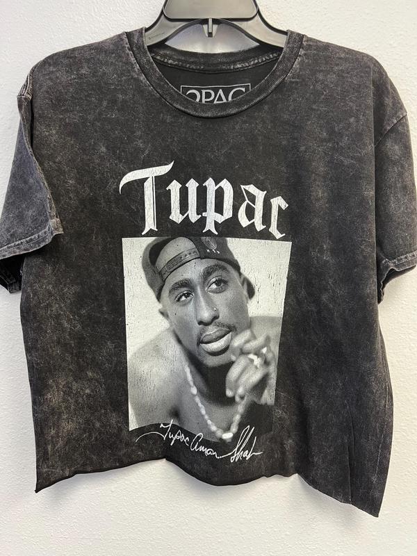 [ SALES UP TO 30% ] Tupac Leaning Pose With Signature Womens Cut Hem T Shirt Official Licensed Rap Tee Retro Hip Hop Graphic Top Vintage 90s Rapper Concert Merch Streetwear Fan Gift Idea