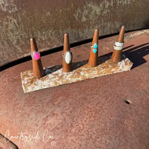 Ring Cowhide Holder Display