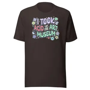ART MUSEUM - T-SHIRT