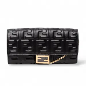 Pre-owned FENDI Nappa leather Crossbody Bags Baguette Continental Wallet On A Chain, Black