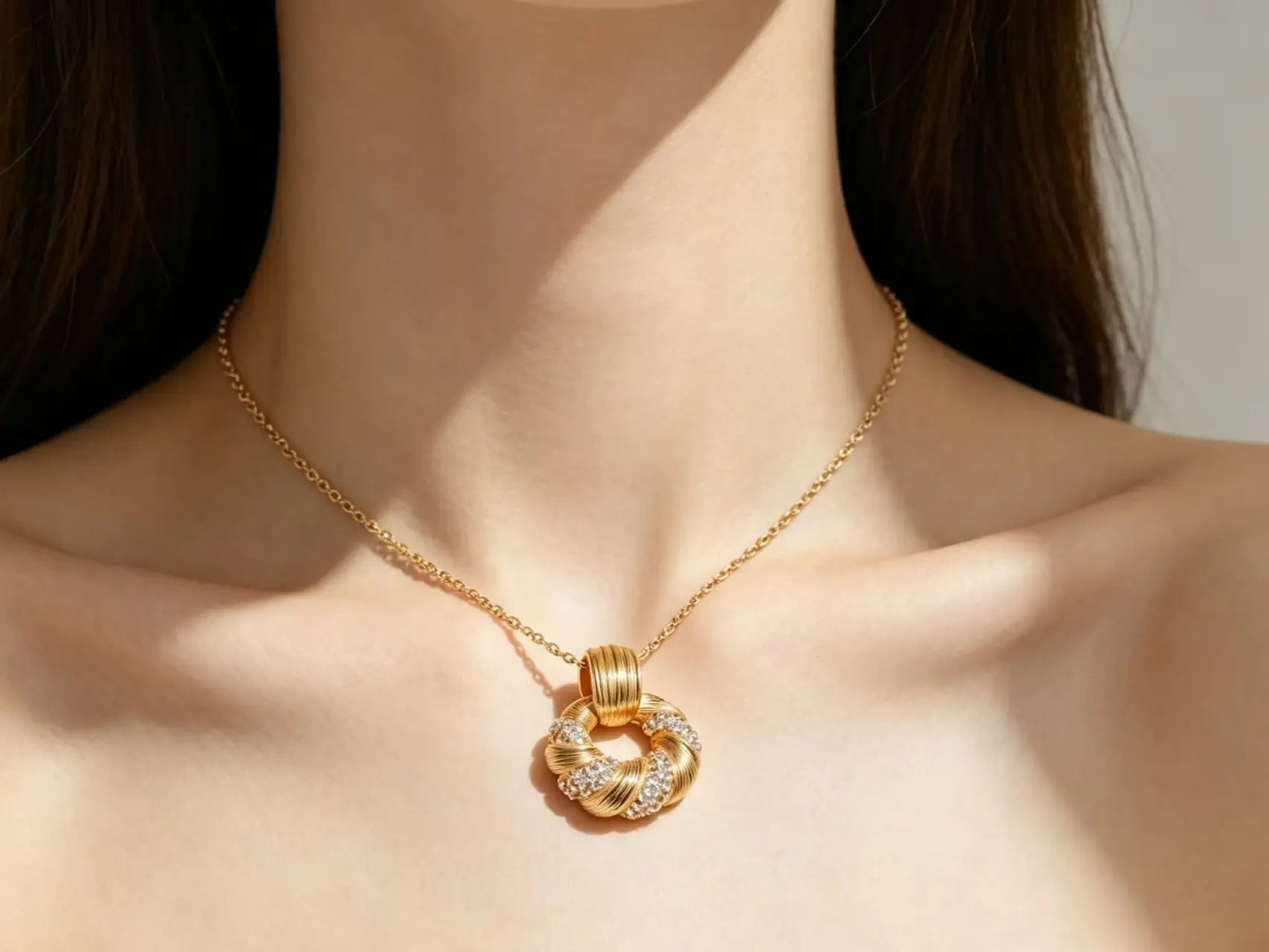 Boho Twist Wreath Silhouette Necklace - Premium Brass with Cubic Zirconia, 15" Adjustable Chain with Extender, Floral Drop, Wreath Twist, Lightweight for Adults' Casual Occasions, Note: Choking Hazard Small Parts