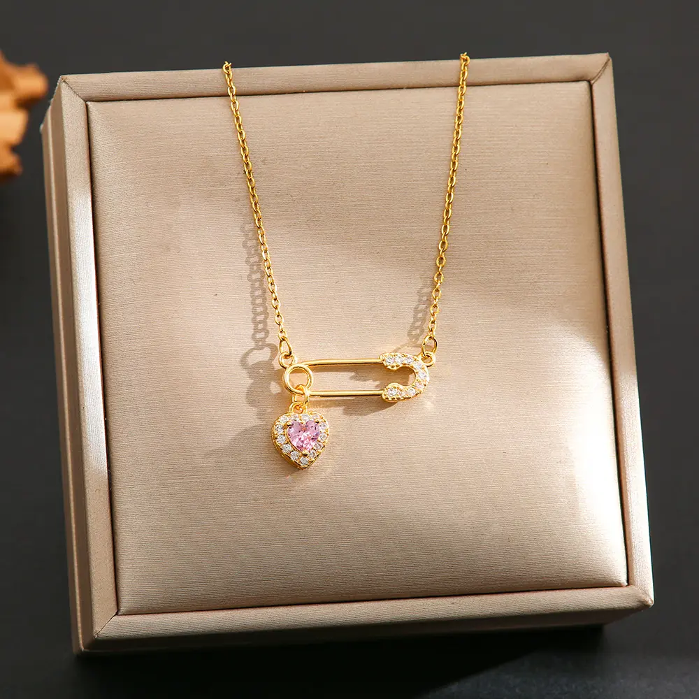 Trendy Hot Selling Titanium Steel Necklace for Women, Zircon Inlaid Copper Plated Pendant, Color Retaining Clavicle Chain Jewelry Trendy Hot Selling Titanium Steel Necklace for Women, Zircon Inlaid Copper Plated Pendant, Color Retaining Clavicle Chain Jewelry