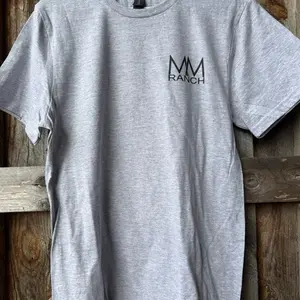 Gildan MM ranch T-Shirt - Gray Casual Tee with Chicken Graphic Shortsleeve