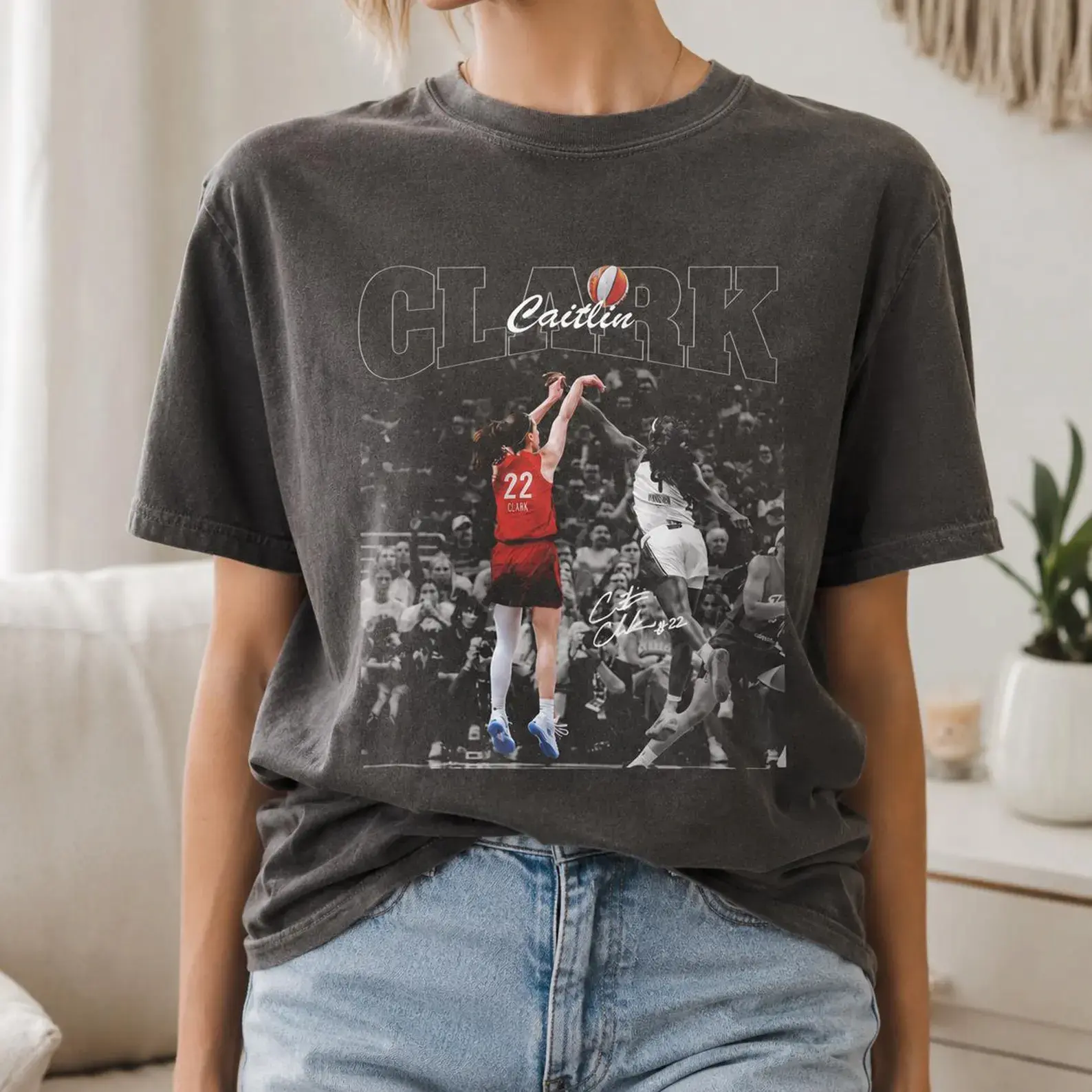 Youth & Adults Caitlin Clark 22 Vintage Shirt, Retro 90s Basketball Graphic Tee, Game Day Fan Gift