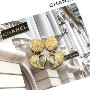 Pre-owned YSL HZ2tk mf8901