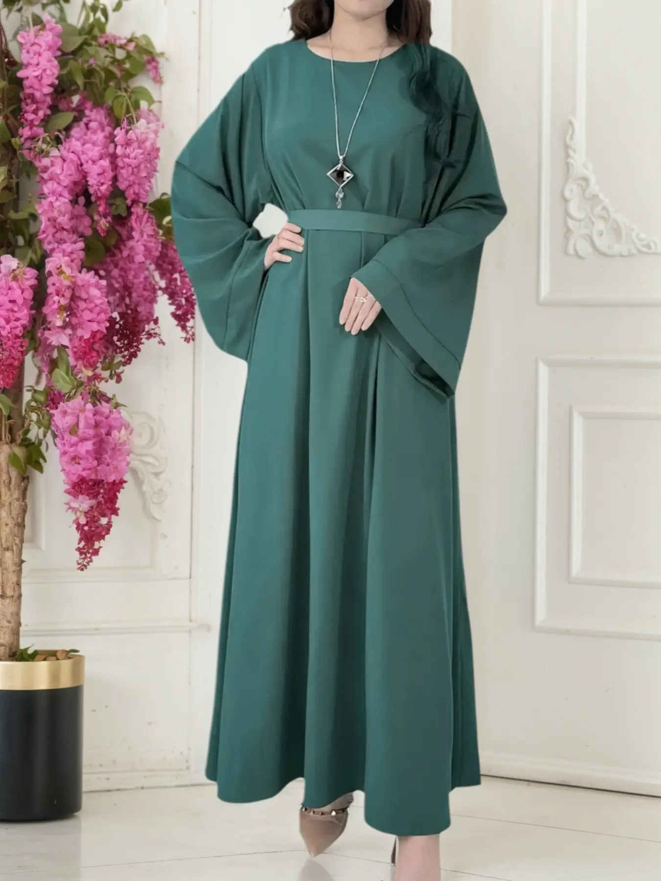 Elegant Women's Round Neck Long Sleeve Solid Color Abaya Dress, Casual Loose-Fit Woven Fabric, All Seasons Fashionable