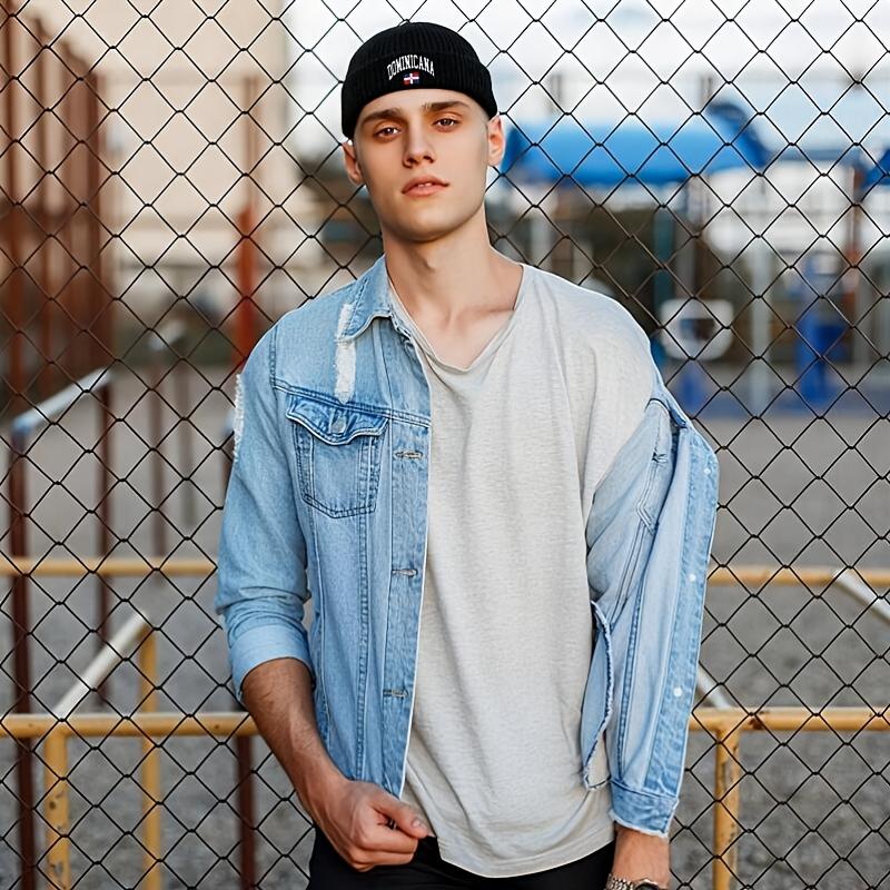 S&H Dominican Republic Dominicana Cheongsam Hat - Unisex Adult and Youth Winter Warm Hat, with Letter and Flag Design, Machine Washable, Comfortable Casual and Cultural Pride Accessory, Suitable for Men and Women, Ideal Gift for Dominican Culture Enthusia