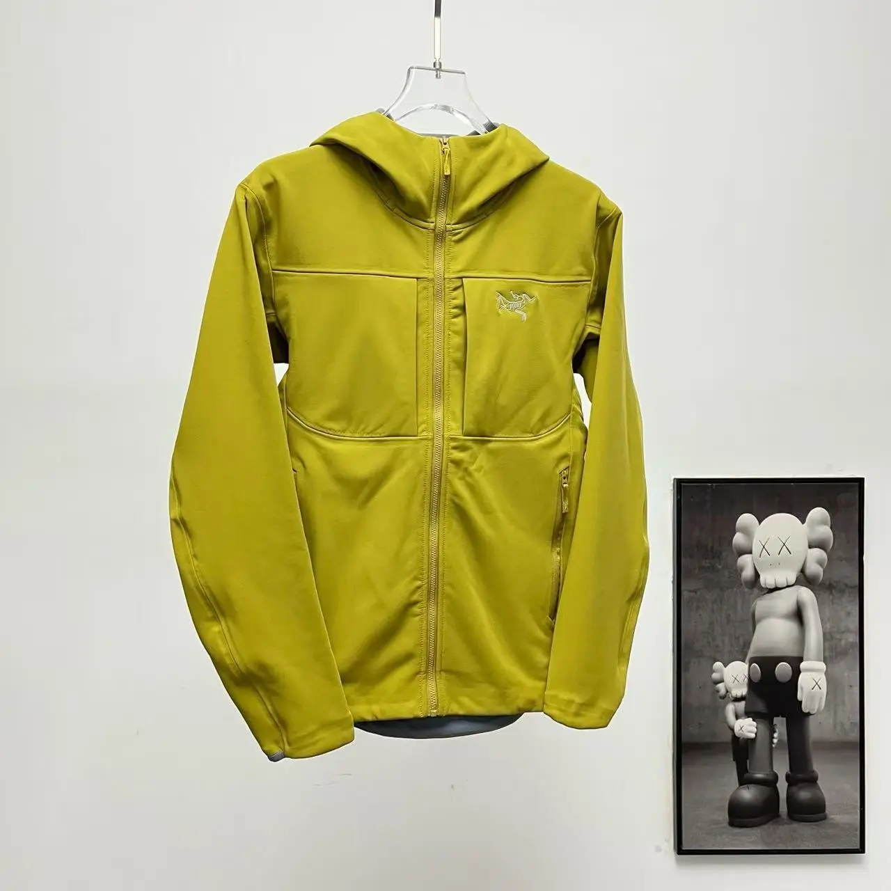 Mustard Yellow Hooded Softshell Jacket Full Zip Side Zipper Pockets Windproof Warm Stretchy Outdoor Coat