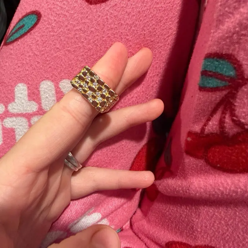 Squared nugget ring with diamonds