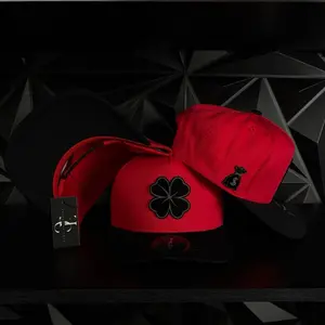 Clover plate SnapBack hat-red/black